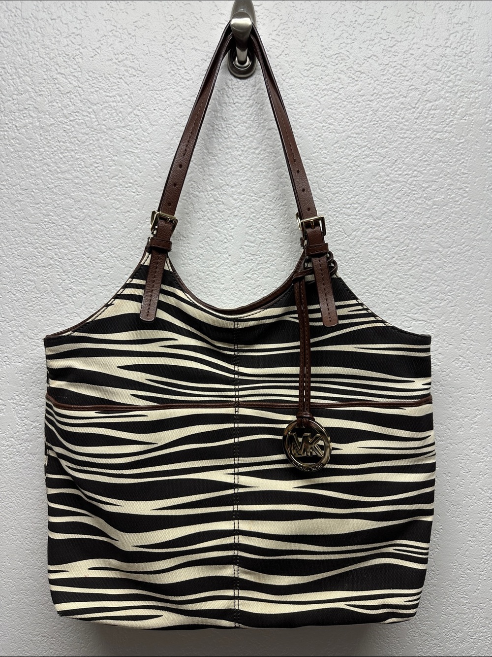K166 Michael Kors Black & Cream Zebra-Print Canvas Tote Leather Strap NWT